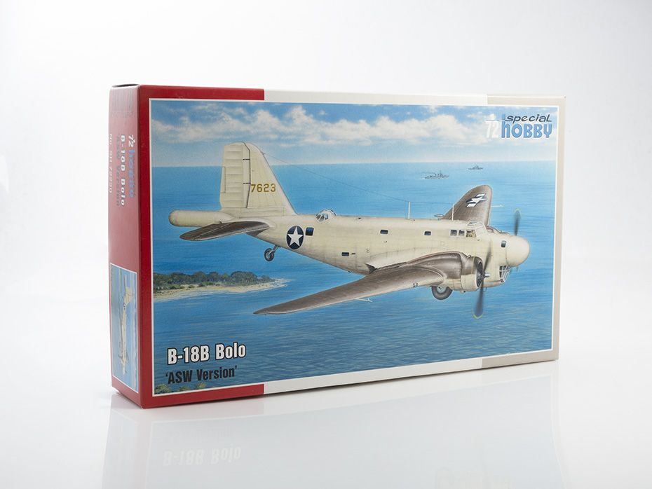 Сборная модель самолета Special Hobby B 18B Bolo ASW Version масштаб 1