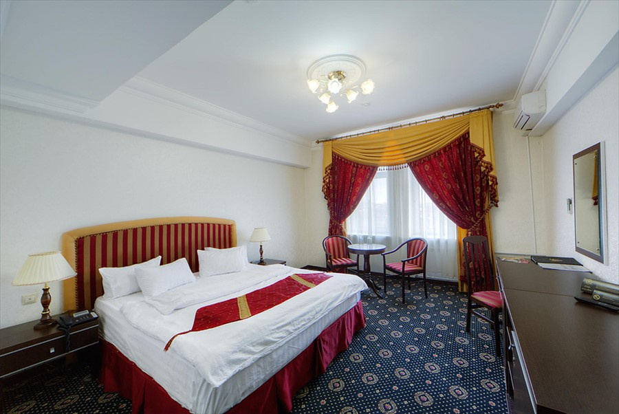 Moscow holiday hotel москва. Мневники 3 отель. Москоу Холидей отель Мневники. Moscow Holiday Hotel ул Мнёвники. Москоу Холидей отель г Москва ул Мневники д 3 стр 2.