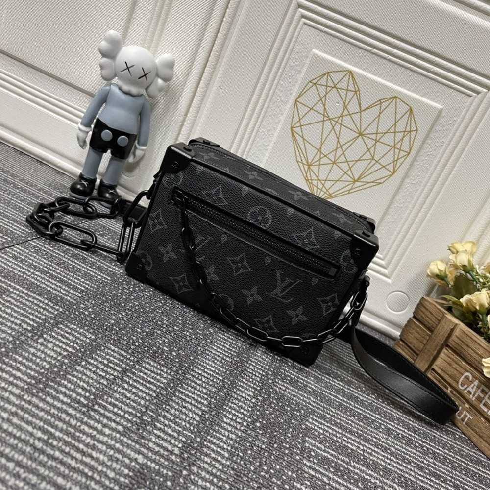 Louis Vuitton Сумка на плечо планшет #1