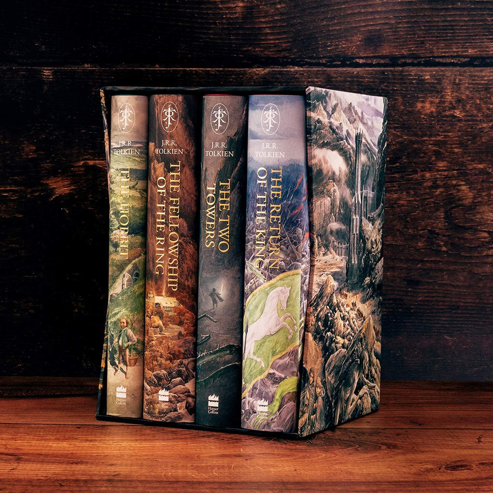 The Hobbit & The Lord of the Rings Boxed Set: Illustrated edition / Хоббит и Властелин Колец подарочный #1