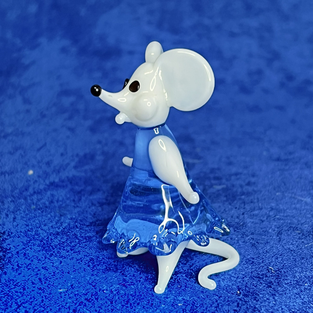 Фигурка стеклянная "Мышка" Белая в Голубом платье #1