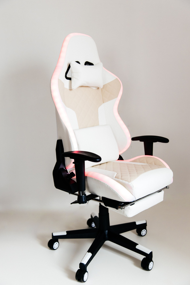 Игровое компьютерное кресло белое