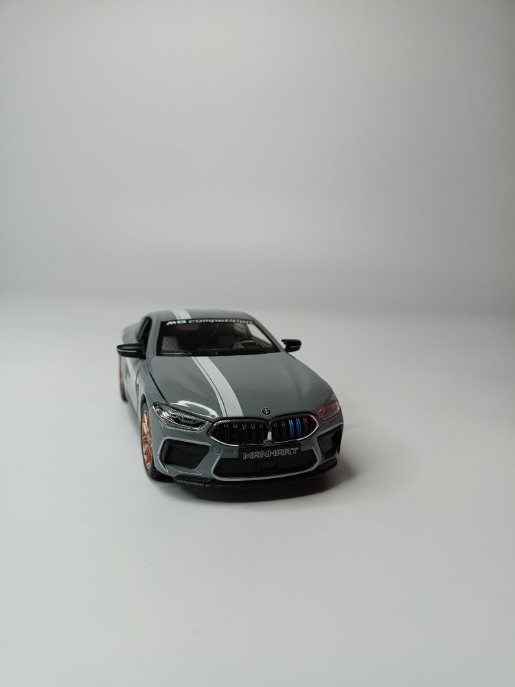 Модель автомобиля BMW M8 коллекционная металлическая игрушка масштаб 1:24 серый  #1