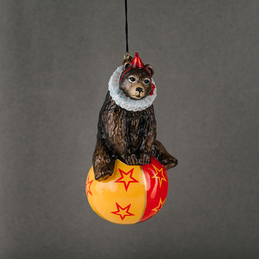 Komozja Family Ёлочная игрушка Медведь на шаре Медведь 1 шт. #1