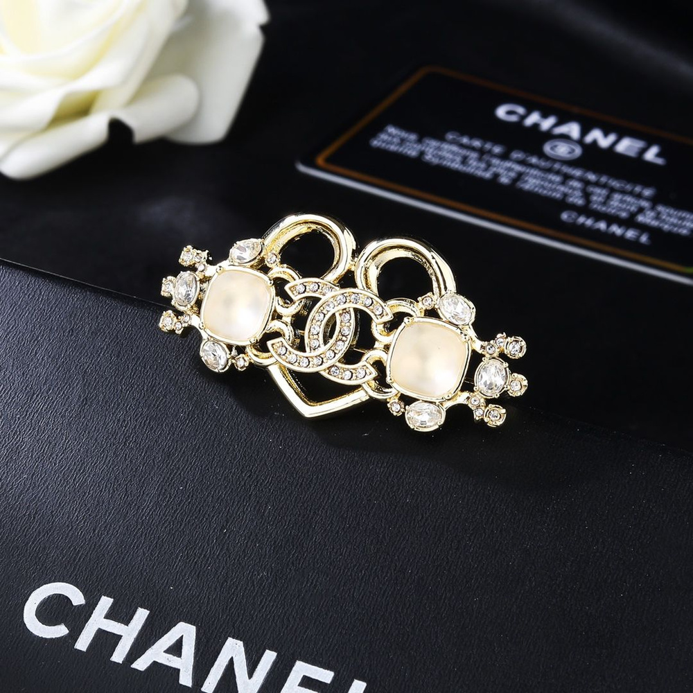 Chanel Брошь #1