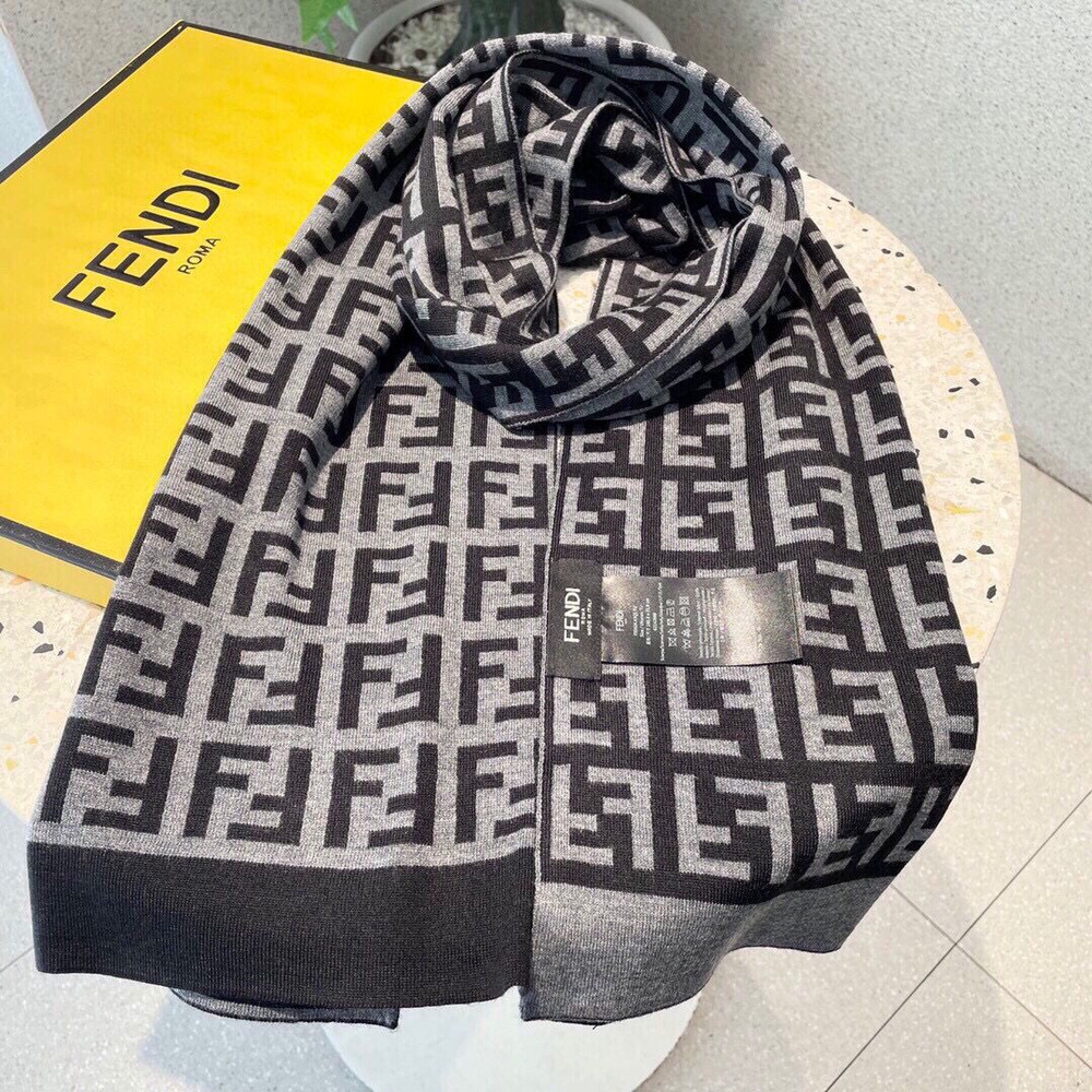 Шарф Fendi #1