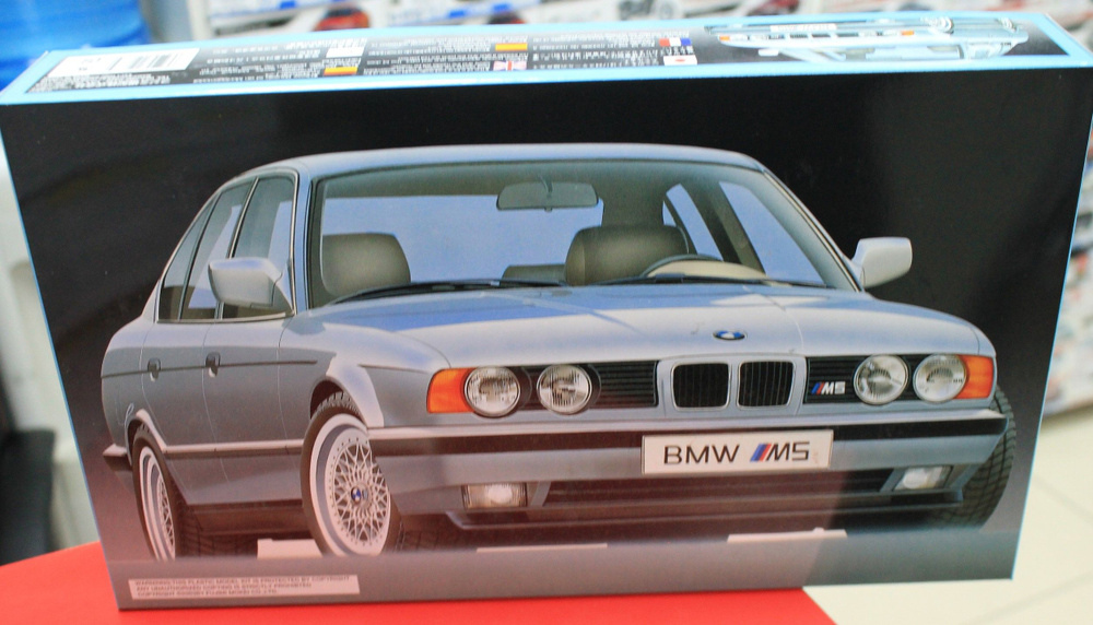 Сборная модель Fujimi 1:24 FU12673 BMW M5 #1