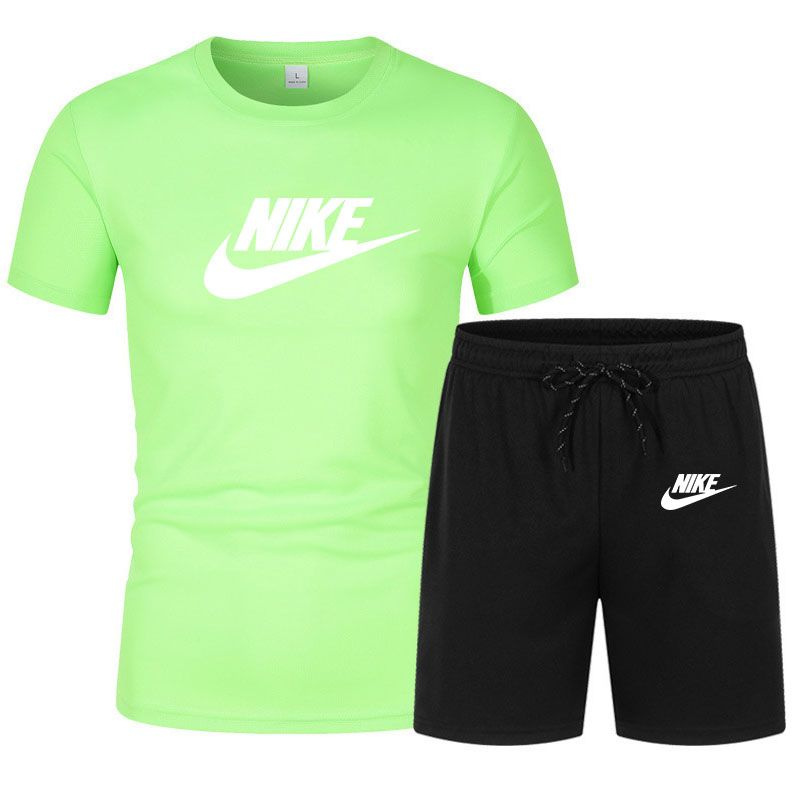 Комплект футболок Nike #1