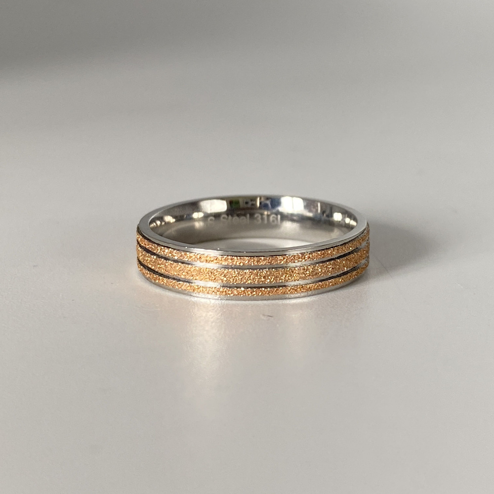 кольцо из медицинской стали 316L . PVD покрытие красное золото. размер 18. Гарантия 5 лет Кольцо  #1