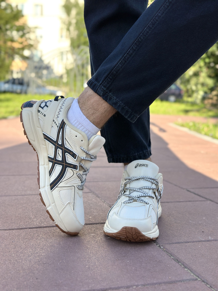 Кроссовки ASICS #1