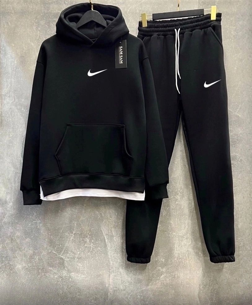 Костюм спортивный Nike #1