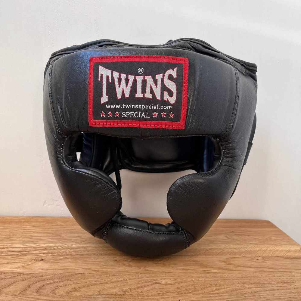Шлем боксерский Twins из натуральной кожи размер S #1