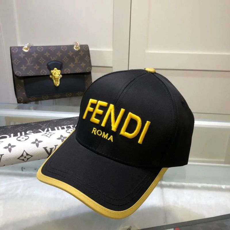 Бейсболка Fendi #1