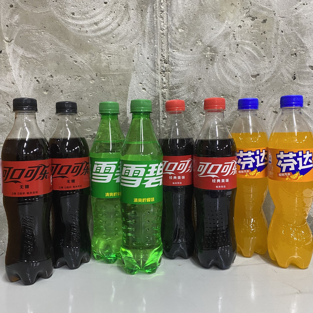 Микс газированных напитков Coca-Cola 2 шт., Coca-Cola Zero 2 шт., Fanta 2 шт., Sprite 2 шт., 8 бутылок #1