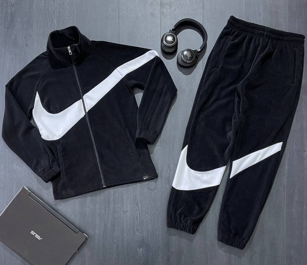 Костюм спортивный Nike #1