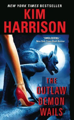 Outlaw Demon Wails (Hollows v.6) #1