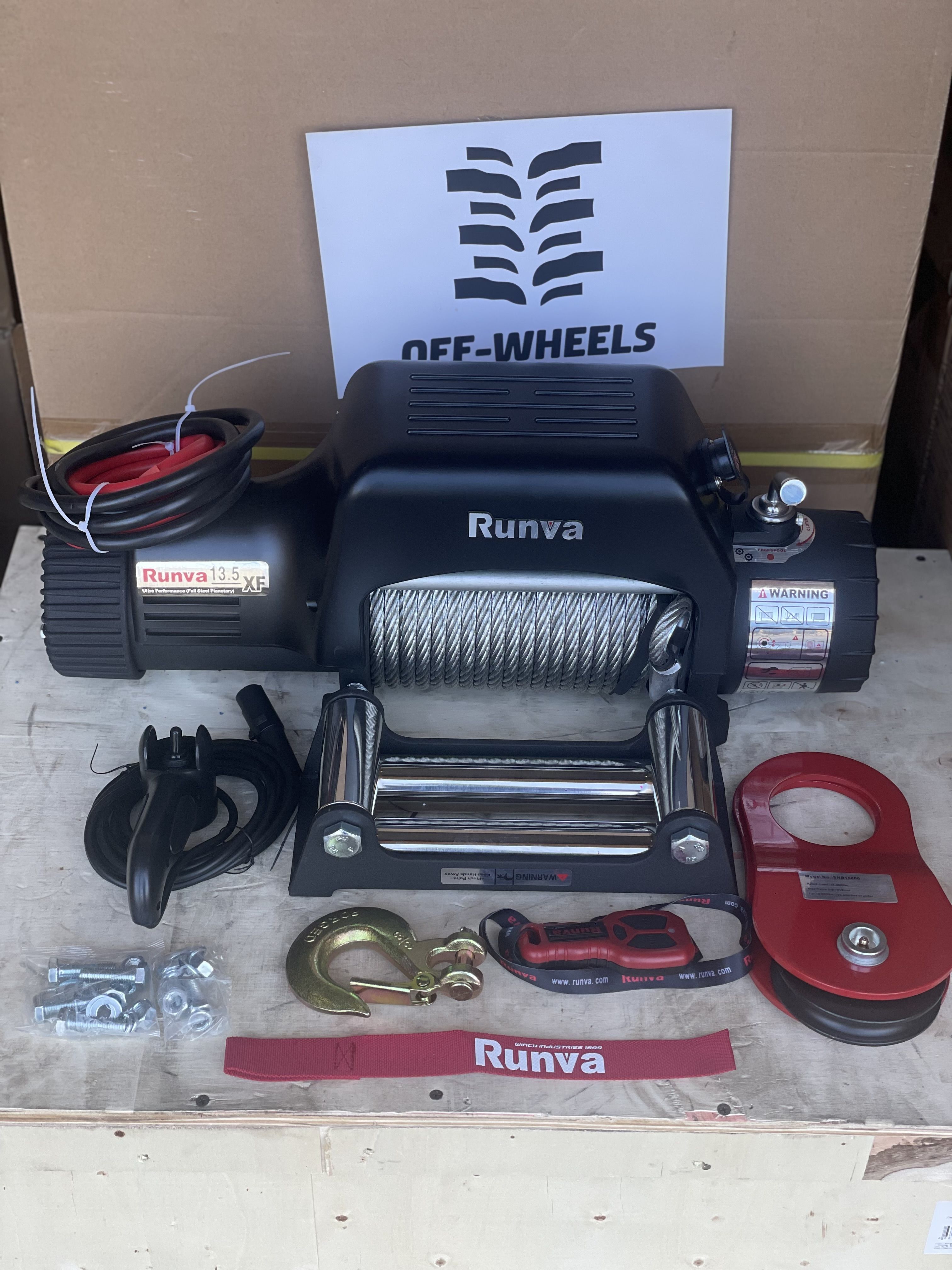 Лебёдкаэлектрическая12VRunva13500lbs6136кгстальнойтрос13.5XF