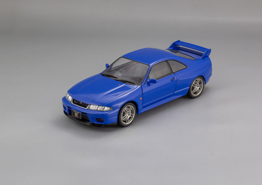 Масштабная модель Nissan Skyline GT-R (R33) - RHD 1997 #1