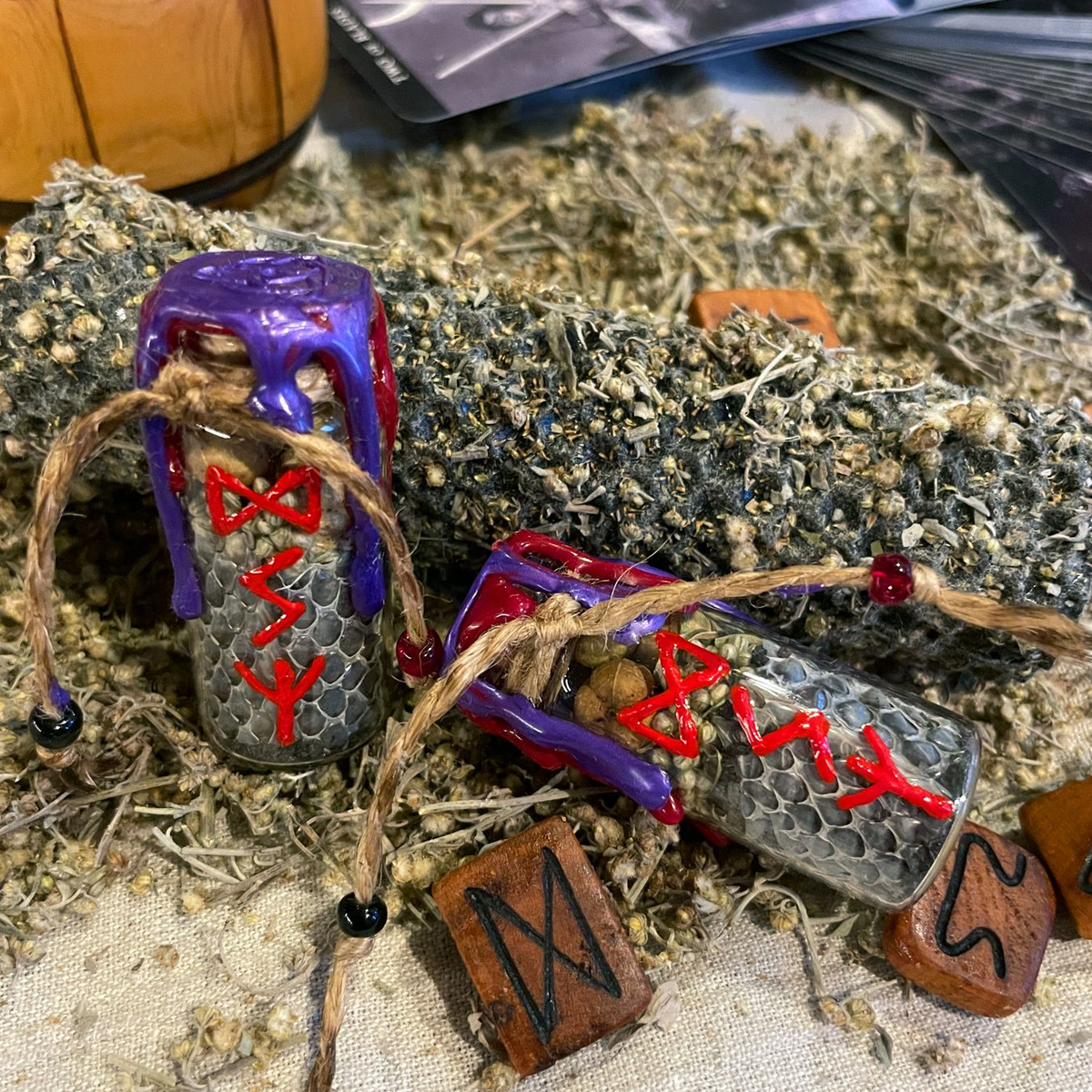 Магическая защита от зависти и злобы: ритуал с бутылкой