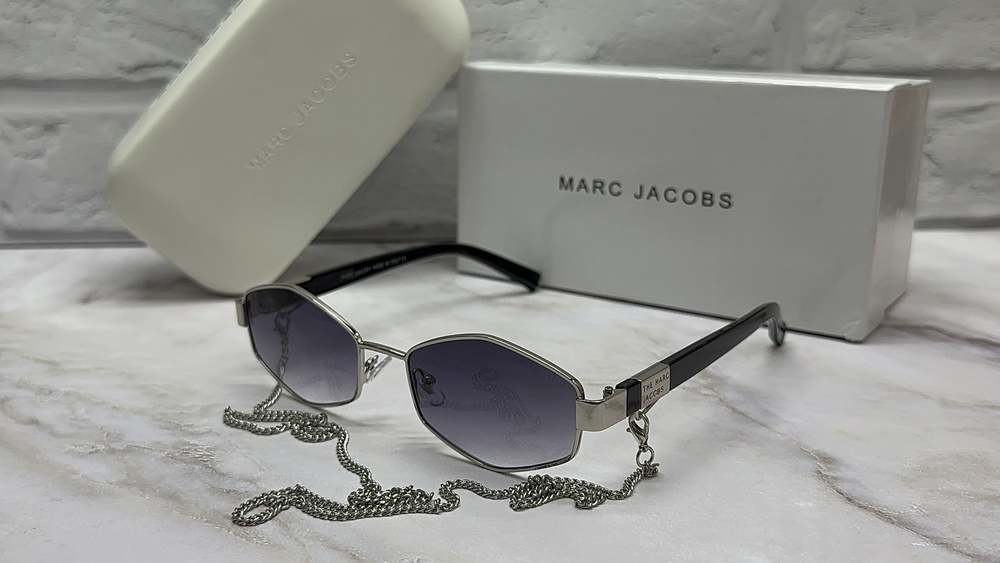 Солнцезащитные очки Marc Jacobs #1