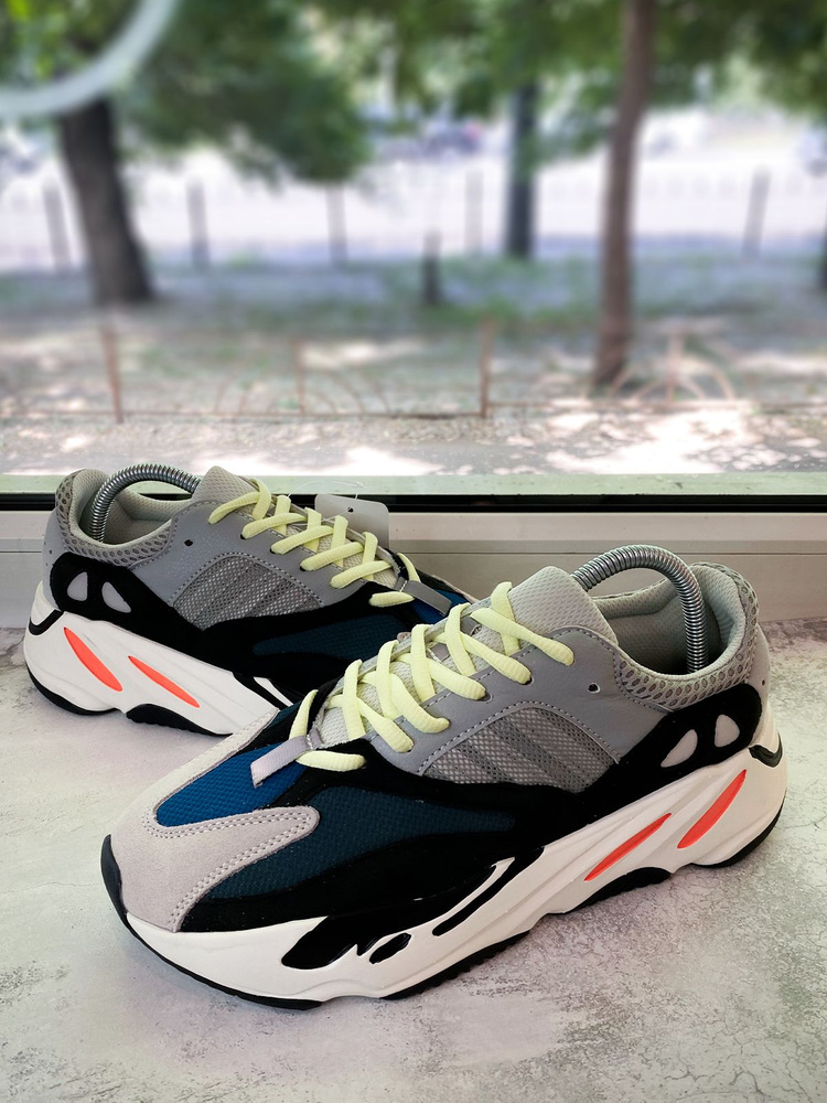 Кроссовки Yeezy boost 700 #1