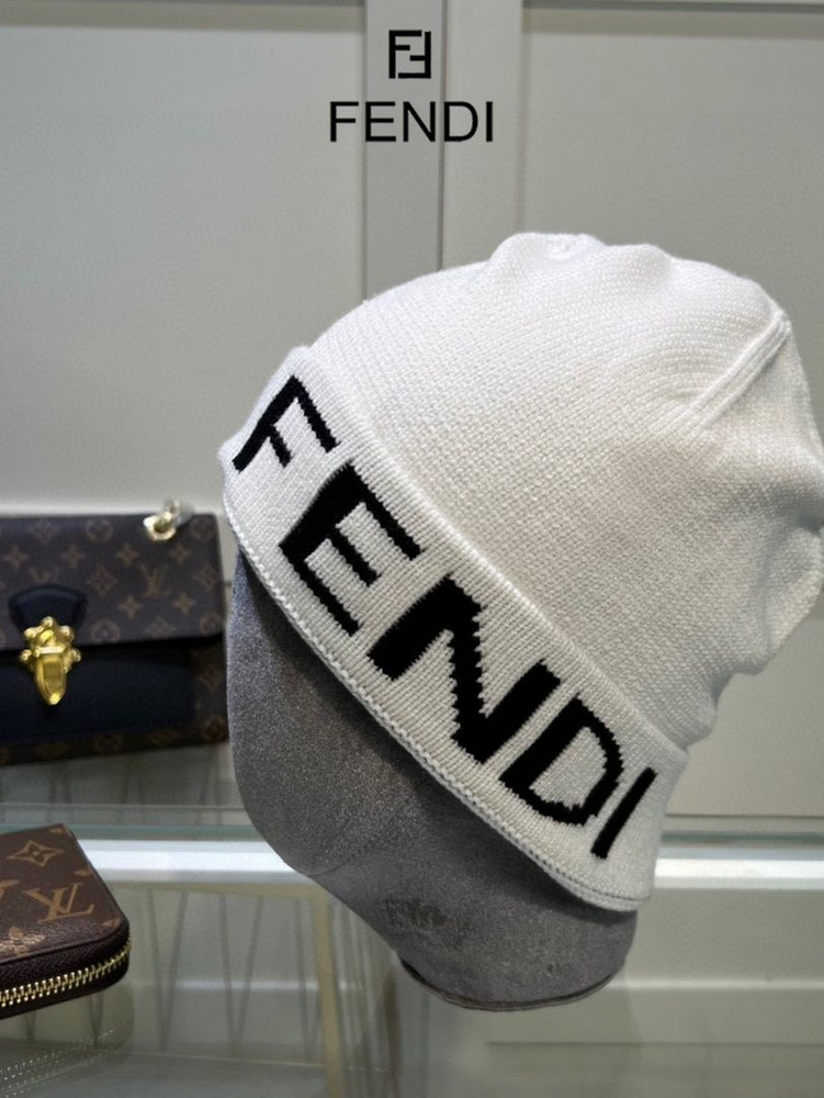 Шапка Fendi #1