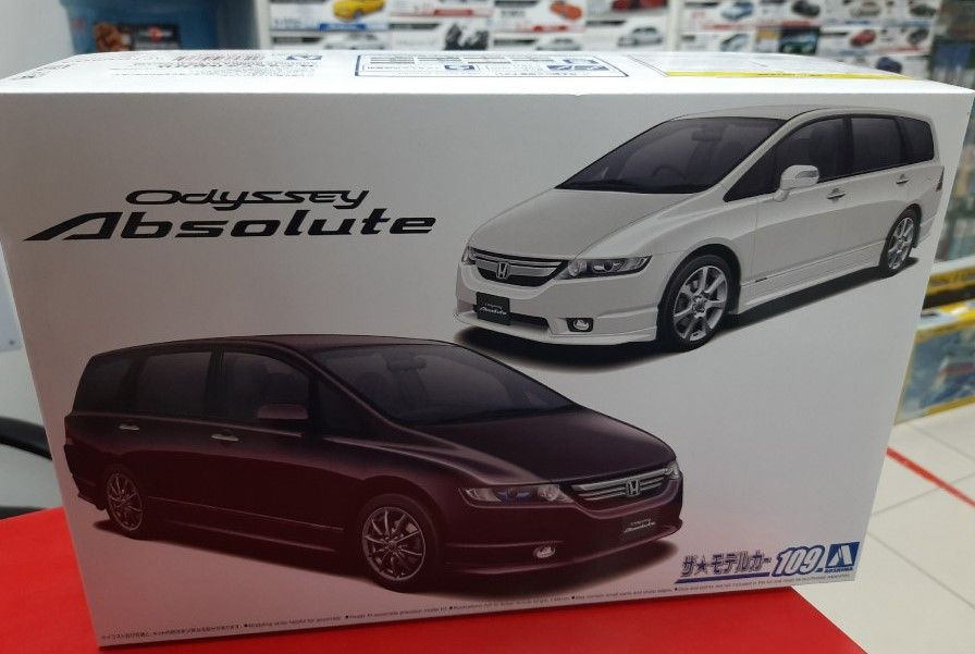 Сборная модель Aoshima 1:24 05738 Honda RB1 Odyssey Absolute '06 #1