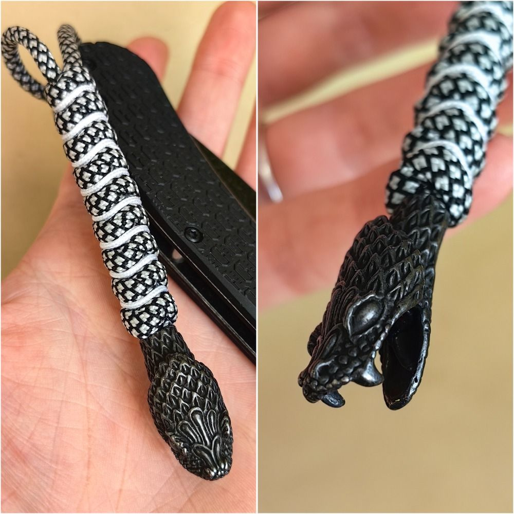 Темляк для ножа из паракорда с бусиной "Голова змеи / Черная змея"  #1