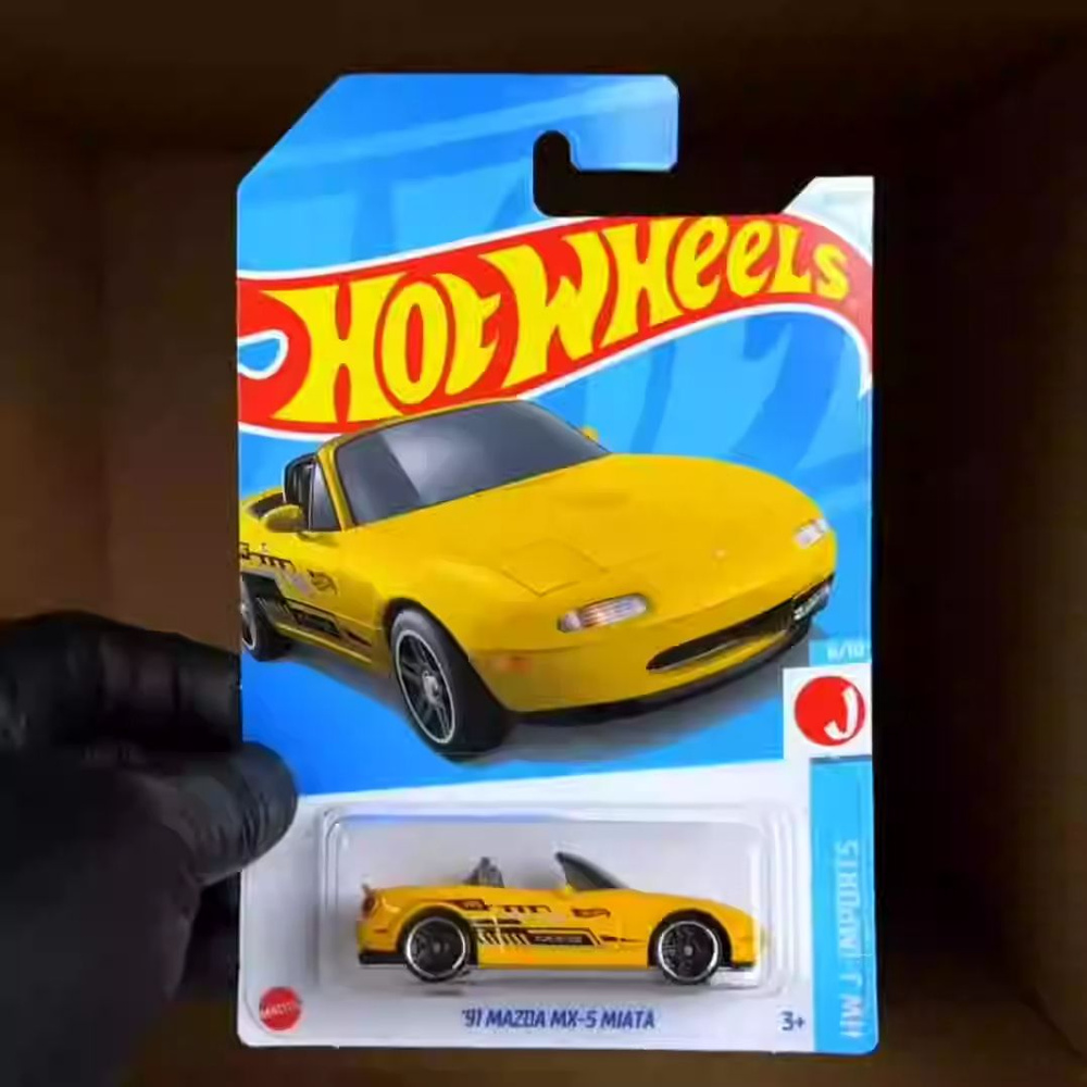 Машинка коллекционная Mattel Hot Wheels 2024 C4982 91 Mazda Mx-5 Miata #1