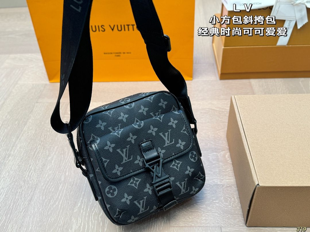 Louis Vuitton Сумка на плечо кросс-боди #1