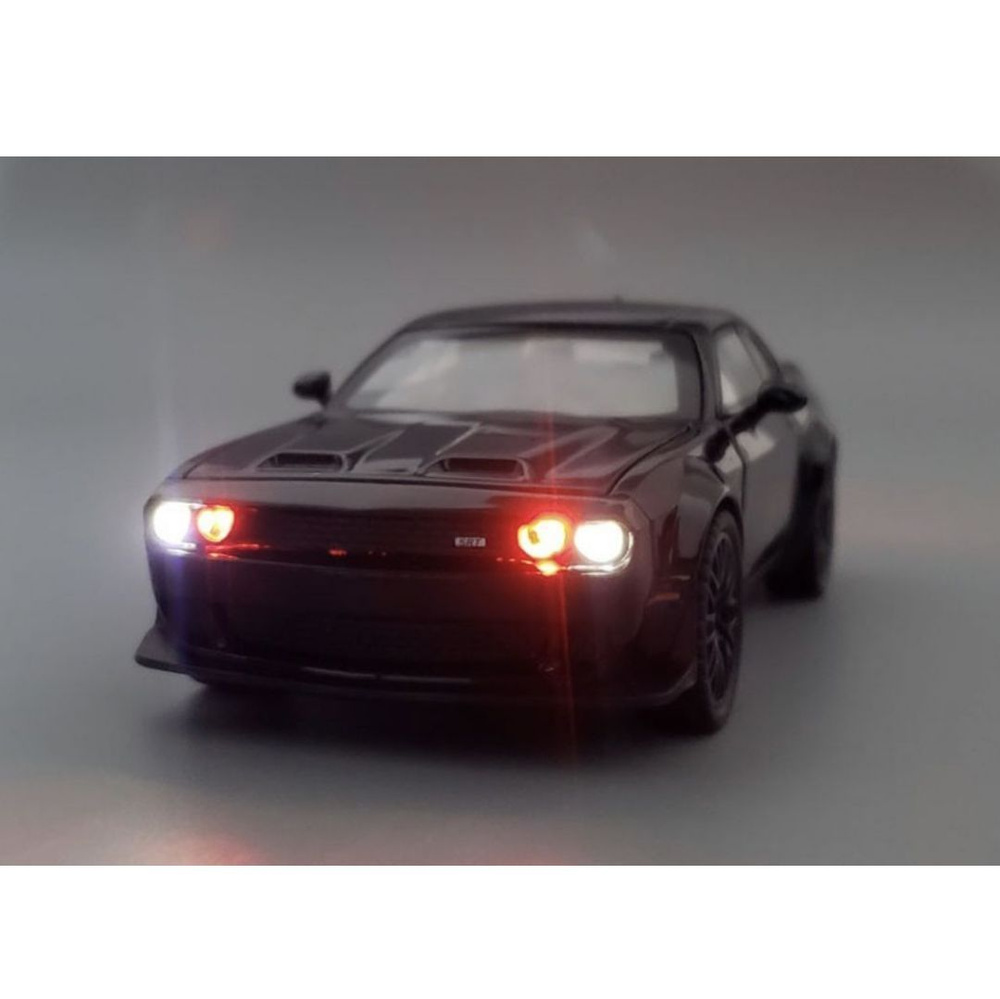 Машинка металлическая Dodge Charger из фильма Форсаж, масштаб 1:32 см. свет и звук, открываются двери, #1