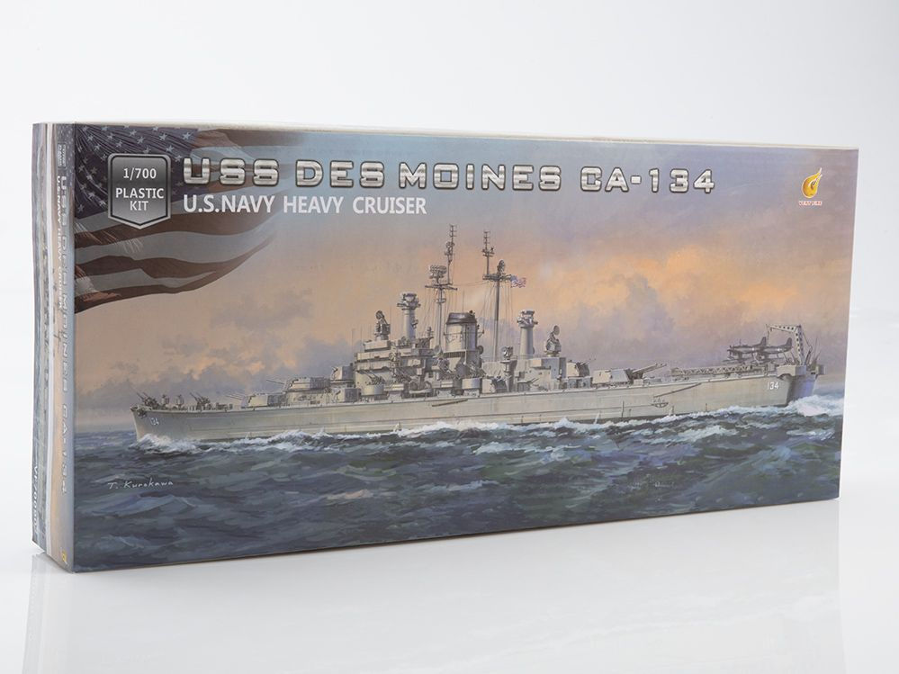 Сборная модель судна Very Fire USS Des Moines, масштаб 1/700 #1