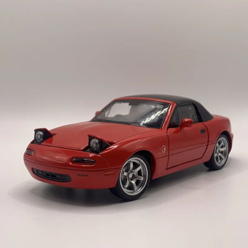 Машинка Mazda mx-5 / Mazda miata 1:32 #1