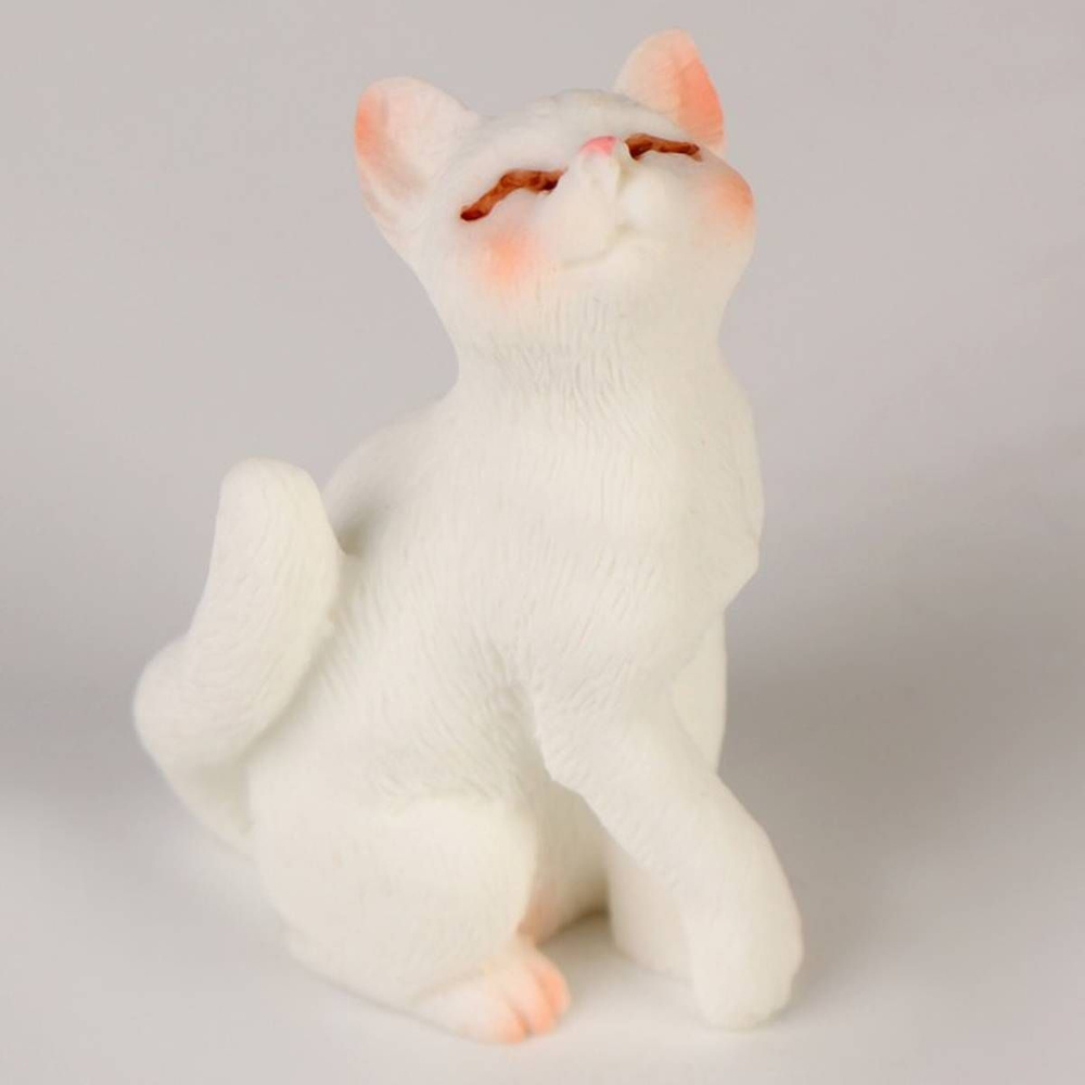 Миниатюра кукольная - Милый котик, пластик, 1.5 x 2.4 x 4 см, 3 шт в упаковке  #1
