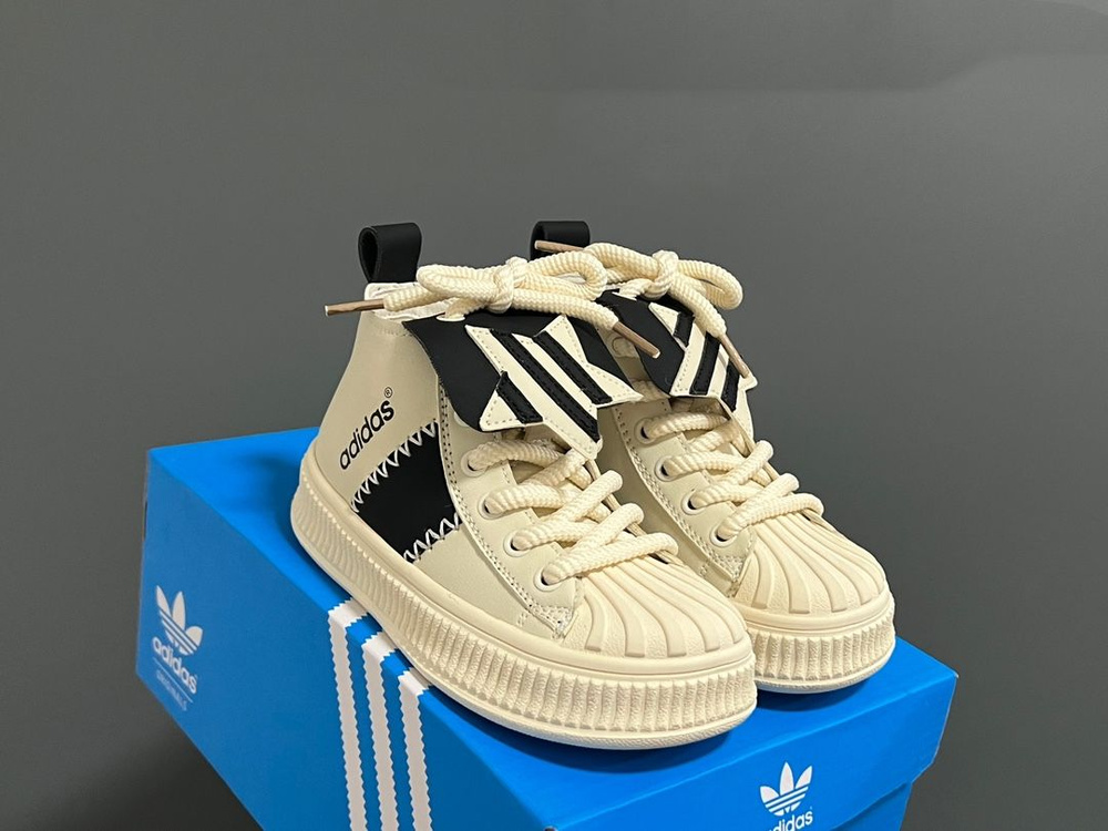 Ботинки adidas #1