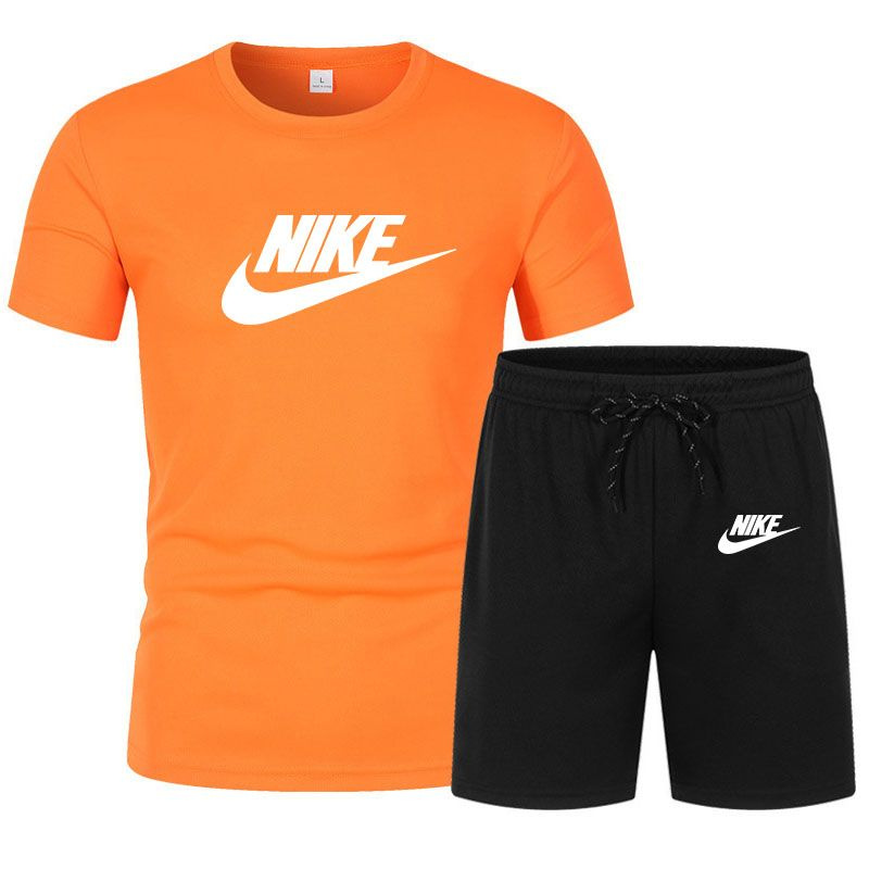 Комплект футболок Nike #1