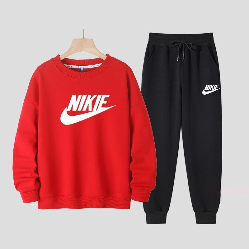 Костюм спортивный Nike #1