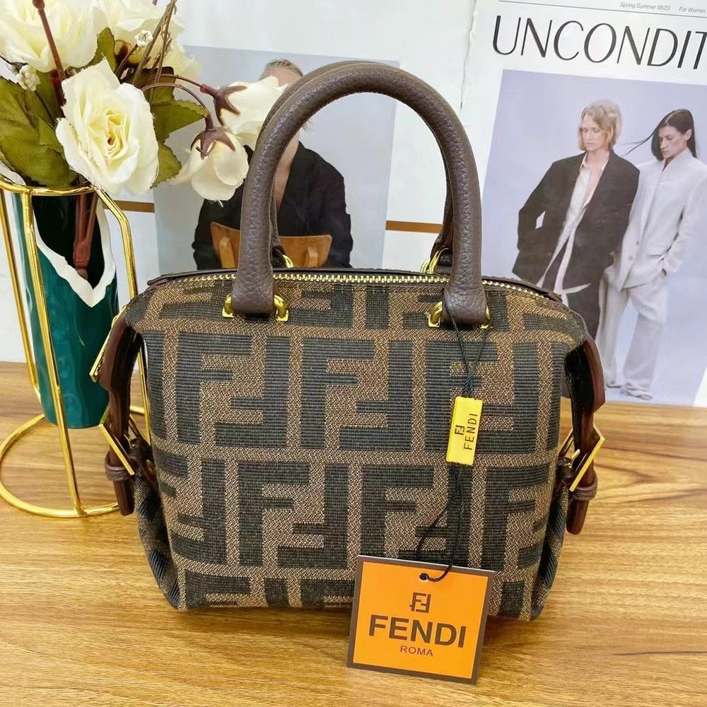 Fendi Сумка на плечо #1