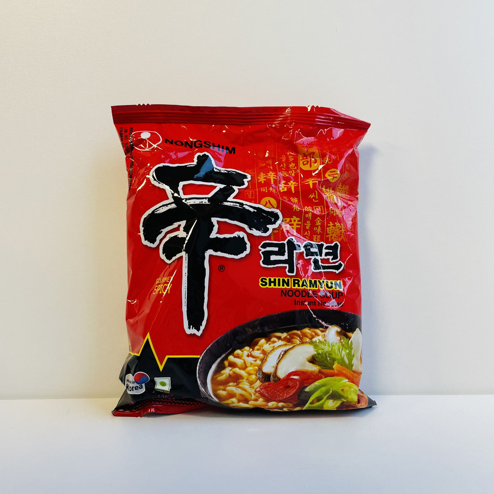 Лапша Nongshim Shin Ramyun острая со вкусом говядины / Корея, 120 г #1