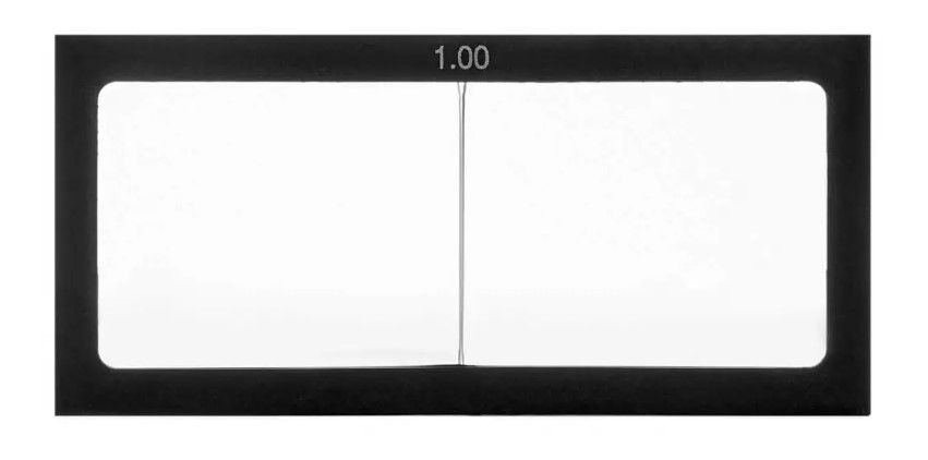 Диоптрическая линза 100 (+1) стекло