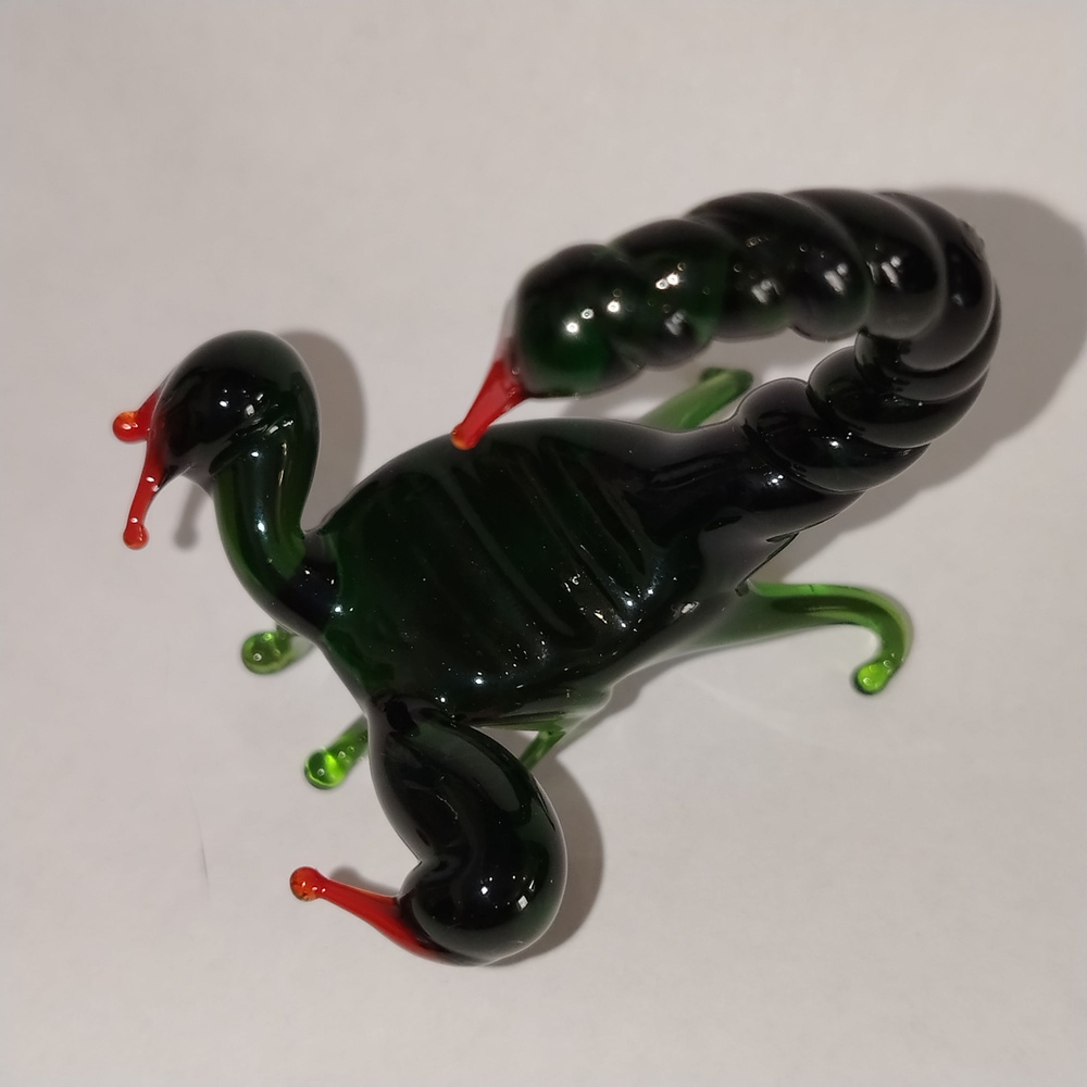 Фигурка стеклянная "Скорпиончик" Тёмно-зелёный #1