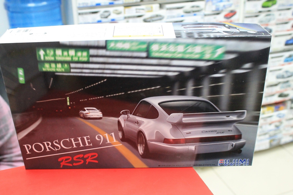 Сборная модель Fujimi 1:24 FU12678 Porsche 911 RSR #1