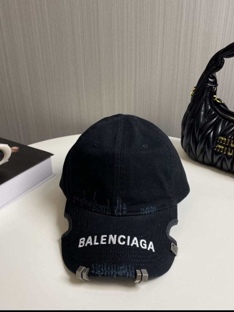 Бейсболка Balenciaga #1