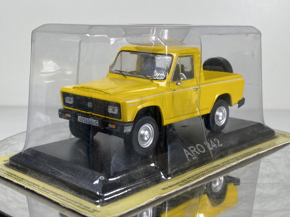 Модель коллекционная автомобиля ARO 242 пикап / масштаб 1:43  #1