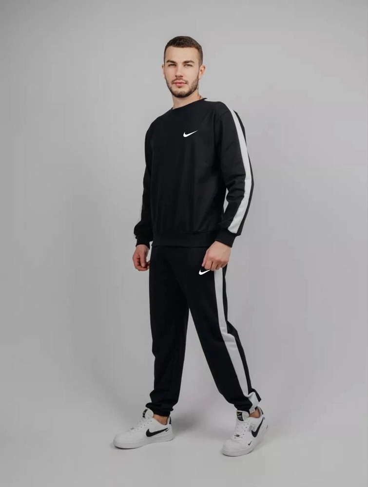 Костюм спортивный Nike #1