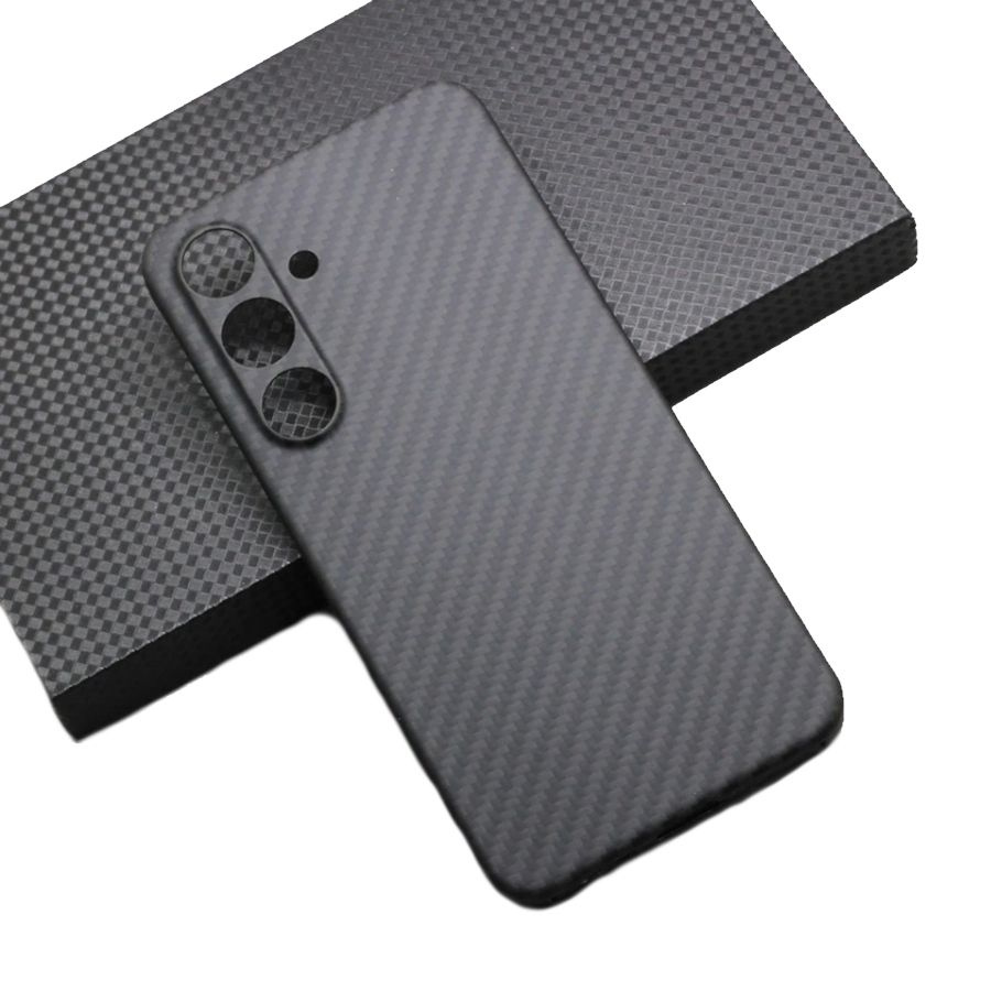 Кевларовый чехол на самсунг DiXiS Carbon Case с MagSafe для Samsung Galaxy S24 (BS24-1M) чёрный матовый #1