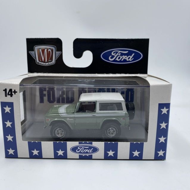 Машинка 1/64 M2 machine Car model toy 1976 Ford bronco #1