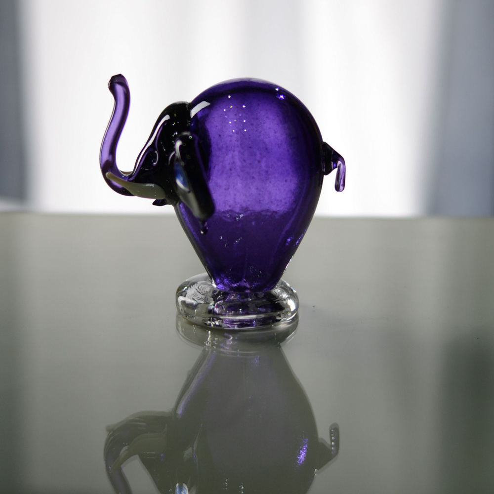 Декоративное изделие из стекла "Слоник" фиолетовый (Цветная пудра 7264) Неман стеклозавод  #1