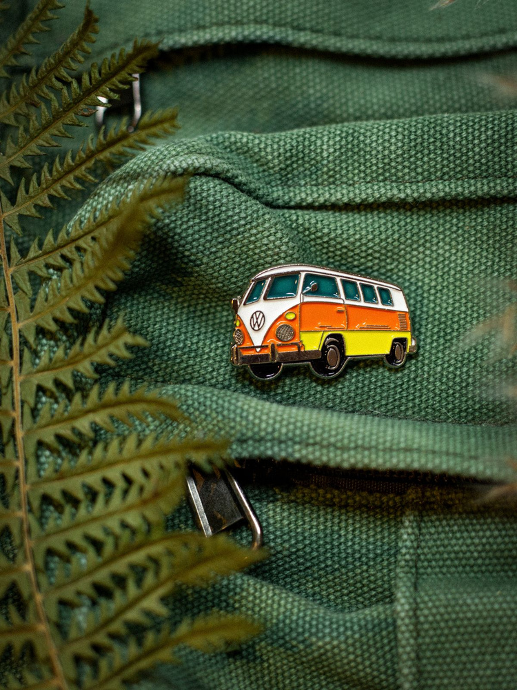 Металлический значок на рюкзак Хиппи Автобус #1