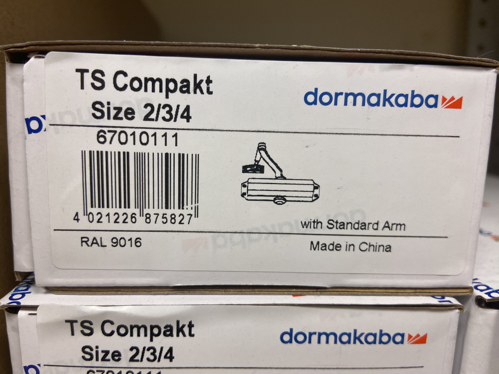 dormakaba (ex. DORMA) TS Compakt доводчик со стандартным складным рычагом в комплекте. Цвет: белый (RAL9016) #1